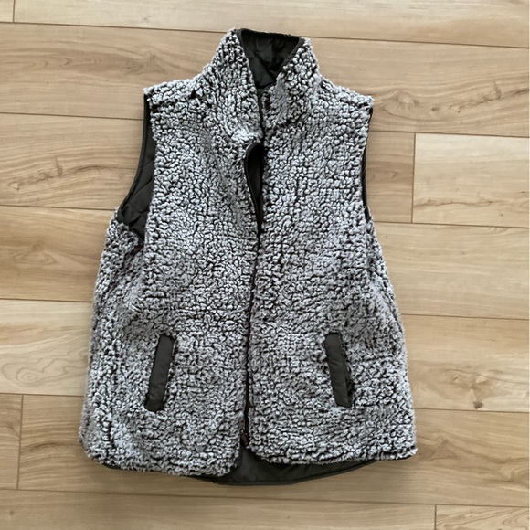 Thread & Supply reversible vest, size M - Picture 5 of 6